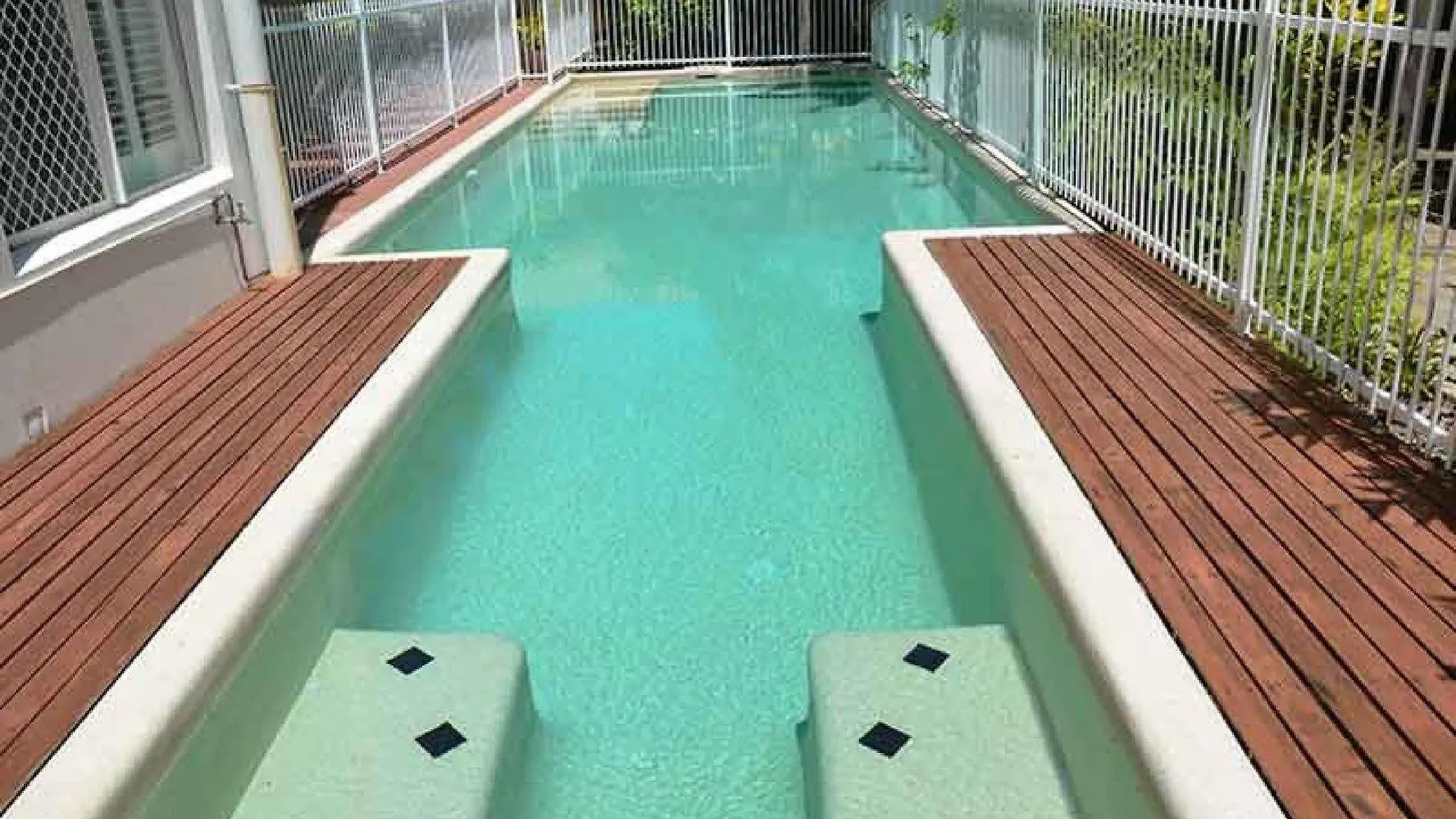 Beach Terraces Aparthotel Port Douglas Australia